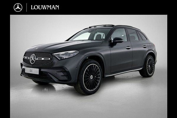 Mercedes-Benz GLC 300e 4MATIC Sport Edition | Premium | Nightpakket | Rijassistentiepakket Plus | Treeplanken in aluminiumlook | Trekhaak | Panoramaschuifdak | Smartphone integratie | 360° camera | Sfeerverlichting |