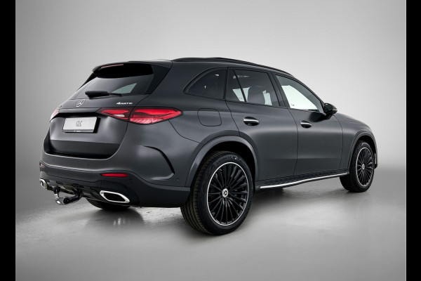 Mercedes-Benz GLC 300e 4MATIC Sport Edition | Premium | Nightpakket | Rijassistentiepakket Plus | Treeplanken in aluminiumlook | Trekhaak | Panoramaschuifdak | Smartphone integratie | 360° camera | Sfeerverlichting |