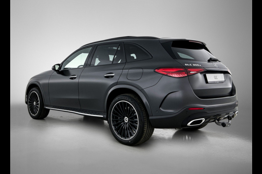 Mercedes-Benz GLC 300e 4MATIC Sport Edition | Premium | Nightpakket | Rijassistentiepakket Plus | Treeplanken in aluminiumlook | Trekhaak | Panoramaschuifdak | Smartphone integratie | 360° camera | Sfeerverlichting |