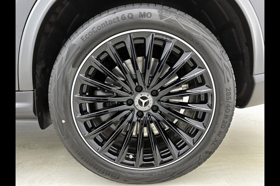 Mercedes-Benz GLC 300e 4MATIC Sport Edition | Premium | Nightpakket | Rijassistentiepakket Plus | Treeplanken in aluminiumlook | Trekhaak | Panoramaschuifdak | Smartphone integratie | 360° camera | Sfeerverlichting |