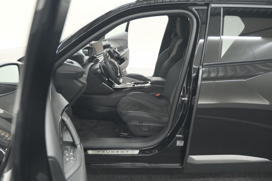 Peugeot 2008 PureTech 130 EAT8 GT | 360 Camera | Adaptieve Cruise Control | Stoelmassage | Apple Carplay