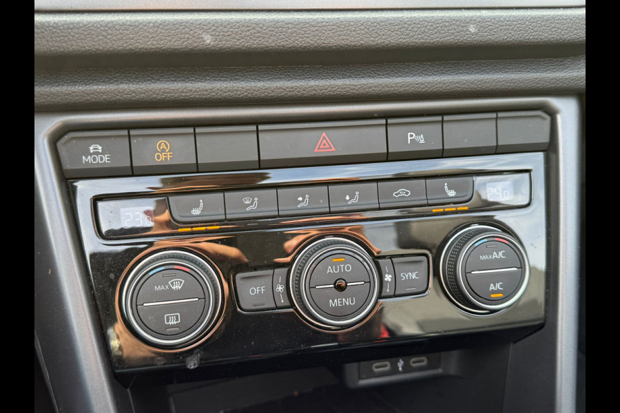 Volkswagen T-Roc Cabrio 1.5 TSI 150PK DSG R-LINE SPORT NAVI/PDC/TREKHAAK****