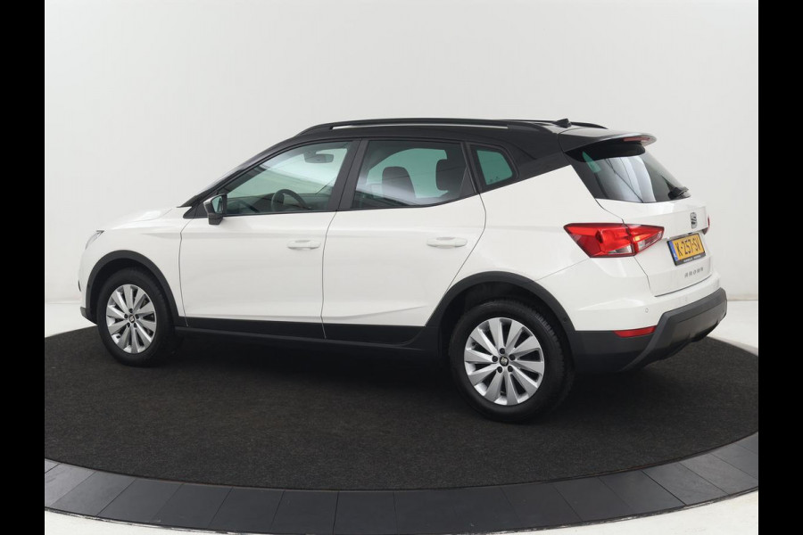 Seat Arona 1.0 TSI Style Intense | Carplay | Adaptive cruise | Camera | Navigatie | Side Assist | Climate control | Park Assist | Keyless | Bluetooth | Getint glas