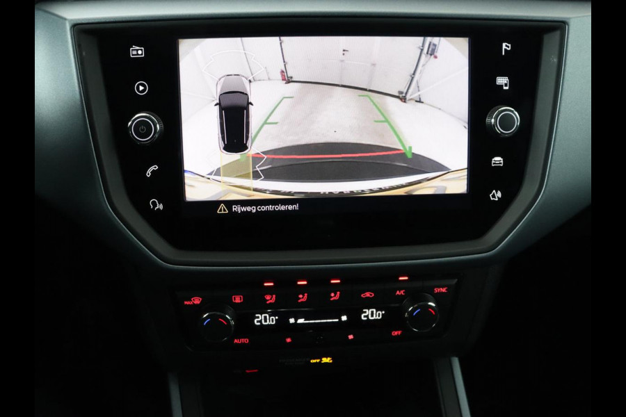 Seat Arona 1.0 TSI Style Intense | Carplay | Adaptive cruise | Camera | Navigatie | Side Assist | Climate control | Park Assist | Keyless | Bluetooth | Getint glas