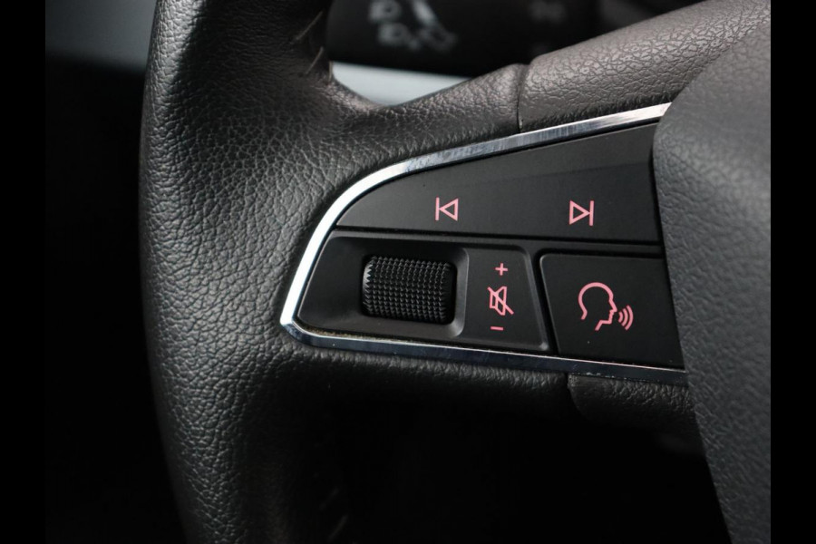 Seat Arona 1.0 TSI Style Intense | Carplay | Adaptive cruise | Camera | Navigatie | Side Assist | Climate control | Park Assist | Keyless | Bluetooth | Getint glas