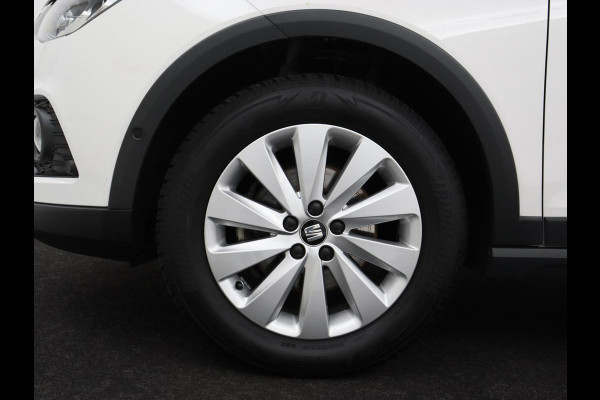 Seat Arona 1.0 TSI Style Intense | Carplay | Adaptive cruise | Camera | Navigatie | Side Assist | Climate control | Park Assist | Keyless | Bluetooth | Getint glas