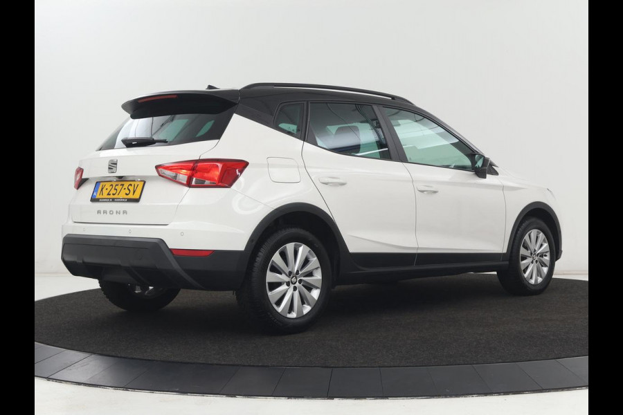 Seat Arona 1.0 TSI Style Intense | Carplay | Adaptive cruise | Camera | Navigatie | Side Assist | Climate control | Park Assist | Keyless | Bluetooth | Getint glas