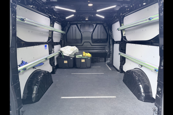 Ford Transit Custom 320 2.0 TDCI L2H1 Trend 19 inch, Stoelverwarming, Carplay, etc