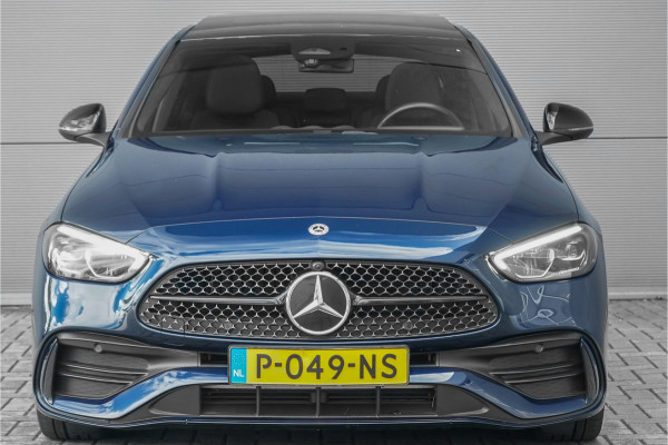 Mercedes-Benz C-Klasse 200 Launch Edition AMG Line Pano Trekhaak Camera Stoelverw
