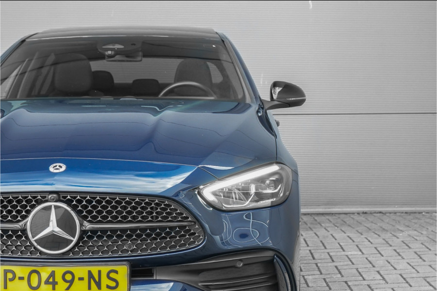 Mercedes-Benz C-Klasse 200 Launch Edition AMG Line Pano Trekhaak Camera Stoelverw