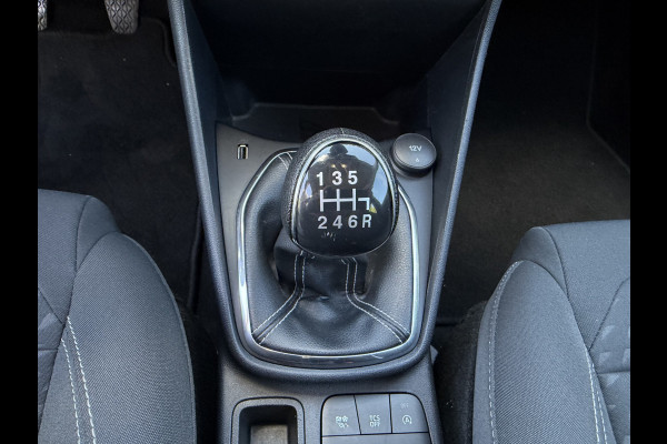Ford Fiesta 1.0 EcoBoost Hybrid Titanium / Cruise / Airco / Carplay / Keyless / Lane assist