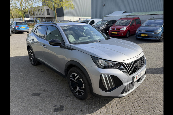 Peugeot e-2008 EV Allure 50 kWh (Keyless Entry - LED - Parkeersensoren V+A - Navigatie - Automatische Airco - 3D Cockpit - Apple Carplay)