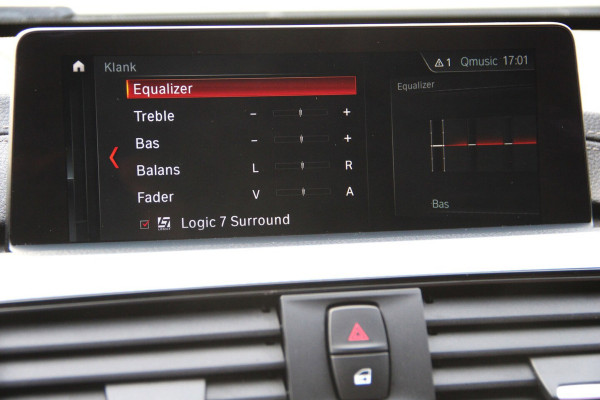 BMW 3 Serie Touring 318i M Sport | 2E EIGENAAR | PANO-DAK | LEDER | HARMAN-KARDON | SPORTONDERSTEL | STOELVERW | NAVI | PDC | LED
