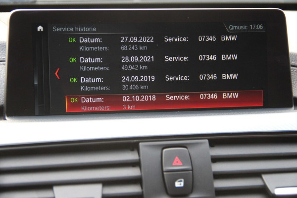 BMW 3 Serie Touring 318i M Sport | 2E EIGENAAR | PANO-DAK | LEDER | HARMAN-KARDON | SPORTONDERSTEL | STOELVERW | NAVI | PDC | LED