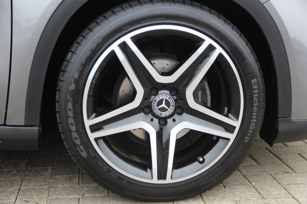 Mercedes-Benz GLA 200 AMG Line