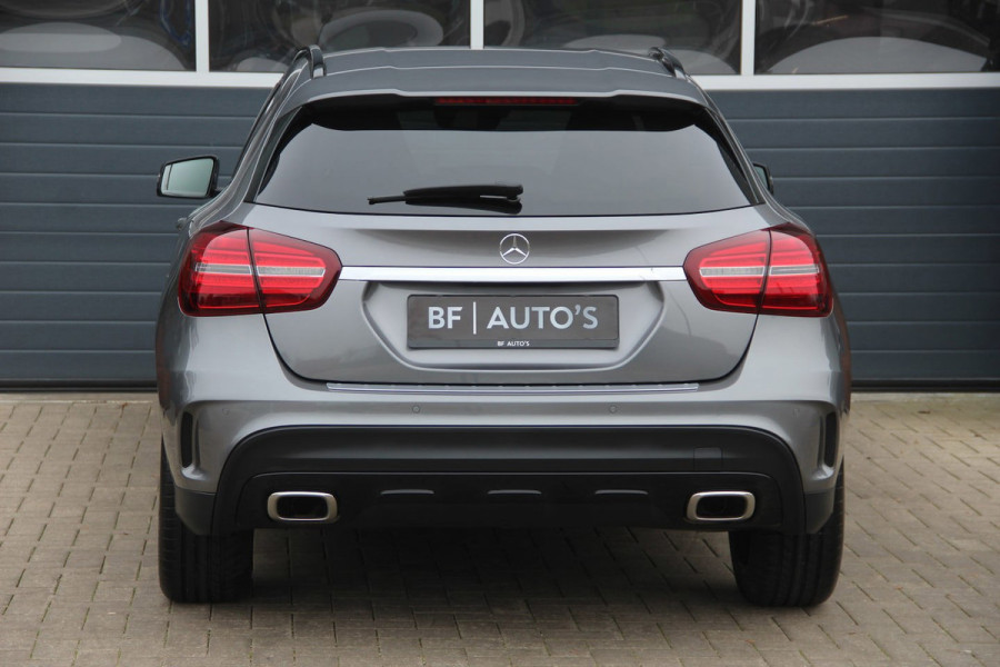 Mercedes-Benz GLA 200 AMG Line