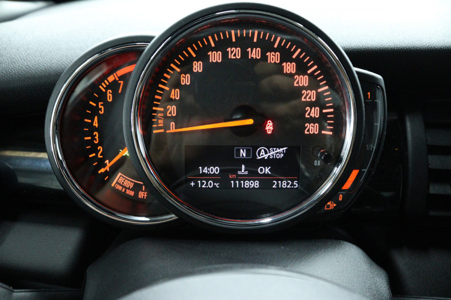 MINI Mini 1.5 Cooper Pepper (PANORAMADAK, STOELVERWARMING, CRUISE CONTROL, NAVIGATIE, PARKEERSENSOREN)
