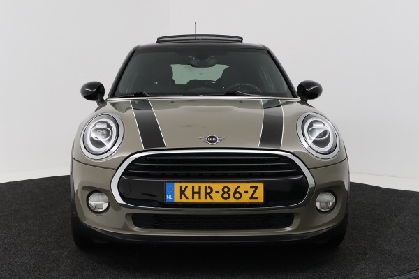 MINI Mini 1.5 Cooper Pepper (PANORAMADAK, STOELVERWARMING, CRUISE CONTROL, NAVIGATIE, PARKEERSENSOREN)