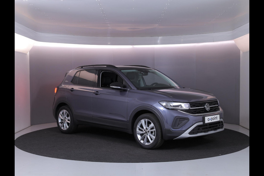 Volkswagen T-Cross 1.0 TSI Life Edition Goal 95PK | Navigatie | Parkeersensoren voor en achter | Stoelverwarming |
