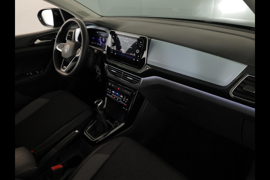 Volkswagen T-Cross 1.0 TSI Life Edition Goal 95PK | Navigatie | Parkeersensoren voor en achter | Stoelverwarming |