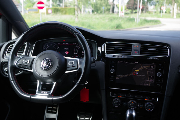 Volkswagen Golf 2.0 TSI GTI 245 PK Automaat Performance, Winterpakket, Digitale Cockpit, Carplay, Climate Control