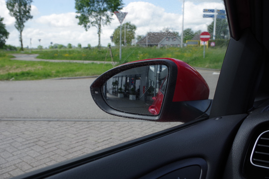 Volkswagen Golf 2.0 TSI GTI 245 PK Automaat Performance, Winterpakket, Digitale Cockpit, Carplay, Climate Control