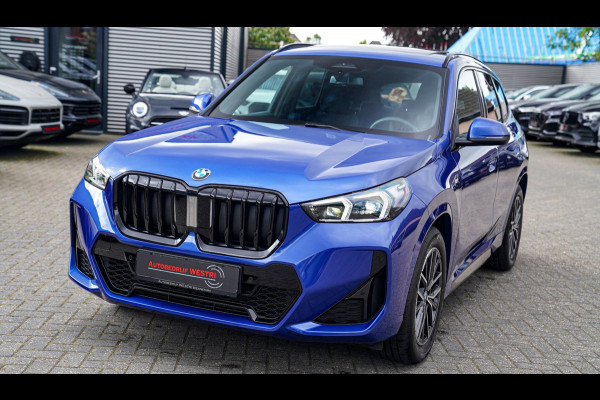 BMW X1 18i M-sport High Executive | HuD | Panorama | Harman/Kardon | incl BTW | M-pakket | Leder/Alcantara | Trekhaak elek | Lane