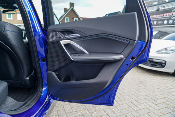 BMW X1 18i M-sport High Executive | HuD | Panorama | Harman/Kardon | incl BTW | M-pakket | Leder/Alcantara | Trekhaak elek | Lane