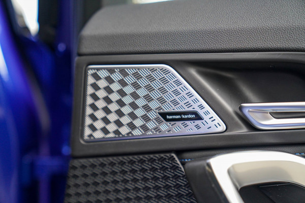BMW X1 18i M-sport High Executive | HuD | Panorama | Harman/Kardon | incl BTW | M-pakket | Leder/Alcantara | Trekhaak elek | Lane