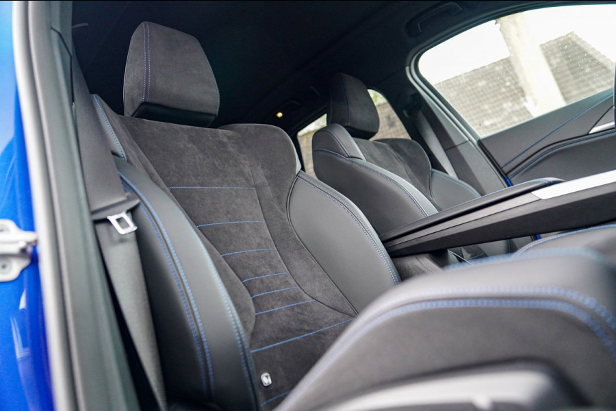 BMW X1 18i M-sport High Executive | HuD | Panorama | Harman/Kardon | incl BTW | M-pakket | Leder/Alcantara | Trekhaak elek | Lane