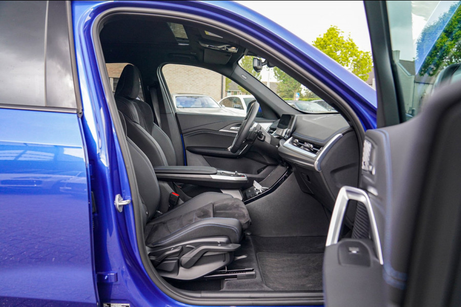 BMW X1 18i M-sport High Executive | HuD | Panorama | Harman/Kardon | incl BTW | M-pakket | Leder/Alcantara | Trekhaak elek | Lane