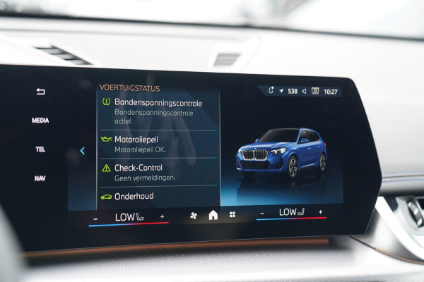 BMW X1 18i M-sport High Executive | HuD | Panorama | Harman/Kardon | incl BTW | M-pakket | Leder/Alcantara | Trekhaak elek | Lane