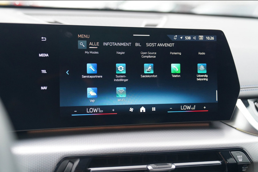 BMW X1 18i M-sport High Executive | HuD | Panorama | Harman/Kardon | incl BTW | M-pakket | Leder/Alcantara | Trekhaak elek | Lane