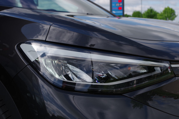 Volkswagen ID.4 Pure 52 kWh 149 PK, Adap. Cruise Control, Stuur- & Stoelverwarming, Carplay, LED, Parkeersensoren