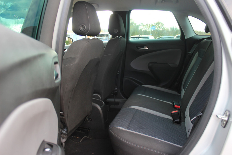 Opel Crossland X 1.2 Turbo 120 Jaar Edition / Navigatie / Parkeerhulp achter / 16'' / CarPlay / Cruise Control