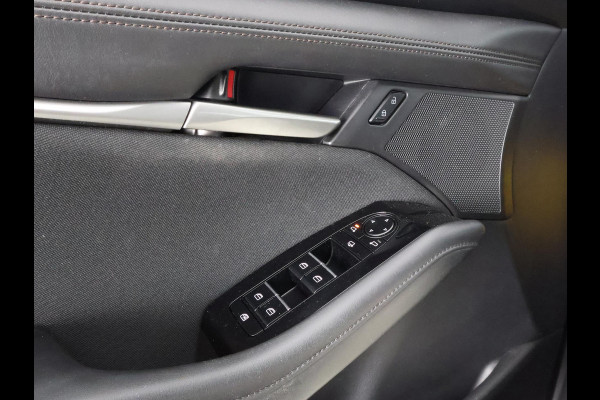 Mazda 3 2.0 X HYBRID SPORT-X 186 PK GARANTIE 2032* APPLE CARPLAY/ANDROID. PDC ETC