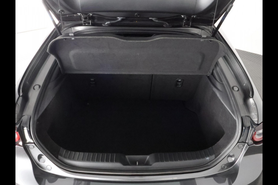Mazda 3 2.0 X HYBRID SPORT-X 186 PK GARANTIE 2032* APPLE CARPLAY/ANDROID. PDC ETC