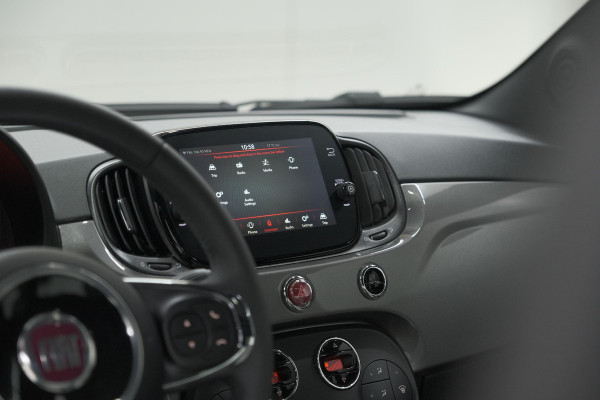 Fiat 500 1.0 Hybrid Dolcevita | Panoramadak | Apple Carplay | Parkeersensoren