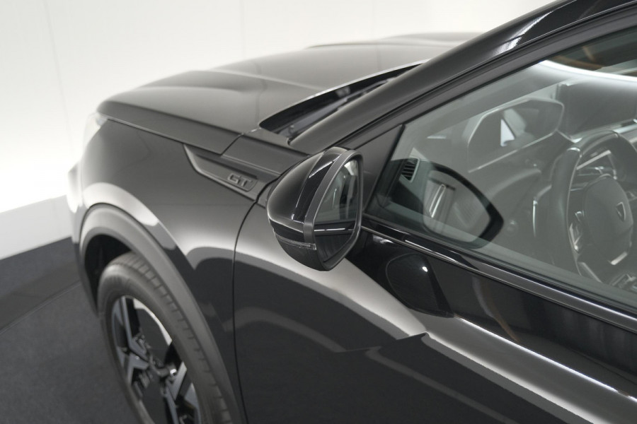 Peugeot 2008 PureTech 130 EAT8 GT | Camera | Apple Carplay | Parkeersensoren | 17 Inch Lichtmetalen Velgen