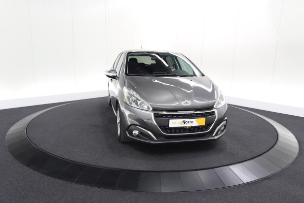 Peugeot 208 PureTech 82 Signature | Trekhaak | Parkeersensoren | Apple Carplay | Navigatie