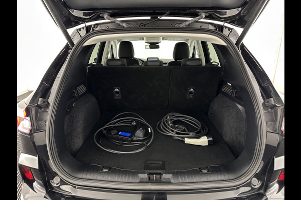 Ford Kuga 2.5 PHEV Vignale (Plug-in) (INCL-BTW) Aut. *LEATHER | ADAPTIVE-CRUISE | FULL-LED | DIGI-COCKPIT | KEYLESS | DAB | CARPLAY | NAVI-FULLMAP | MEMORY-PACK | HEATED-COMFORTSEATS | PRIVACYGLASS | TOWBAR | 18''ALU*