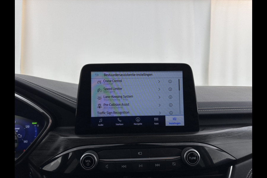 Ford Kuga 2.5 PHEV Vignale (Plug-in) (INCL-BTW) Aut. *LEATHER | ADAPTIVE-CRUISE | FULL-LED | DIGI-COCKPIT | KEYLESS | DAB | CARPLAY | NAVI-FULLMAP | MEMORY-PACK | HEATED-COMFORTSEATS | PRIVACYGLASS | TOWBAR | 18''ALU*