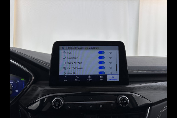 Ford Kuga 2.5 PHEV Vignale (Plug-in) (INCL-BTW) Aut. *LEATHER | ADAPTIVE-CRUISE | FULL-LED | DIGI-COCKPIT | KEYLESS | DAB | CARPLAY | NAVI-FULLMAP | MEMORY-PACK | HEATED-COMFORTSEATS | PRIVACYGLASS | TOWBAR | 18''ALU*