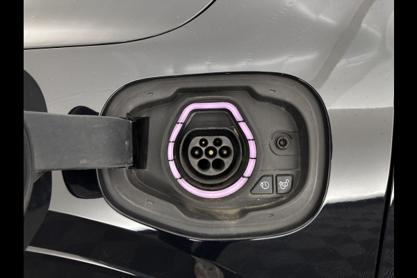 Ford Kuga 2.5 PHEV Vignale (Plug-in) (INCL-BTW) Aut. *LEATHER | ADAPTIVE-CRUISE | FULL-LED | DIGI-COCKPIT | KEYLESS | DAB | CARPLAY | NAVI-FULLMAP | MEMORY-PACK | HEATED-COMFORTSEATS | PRIVACYGLASS | TOWBAR | 18''ALU*