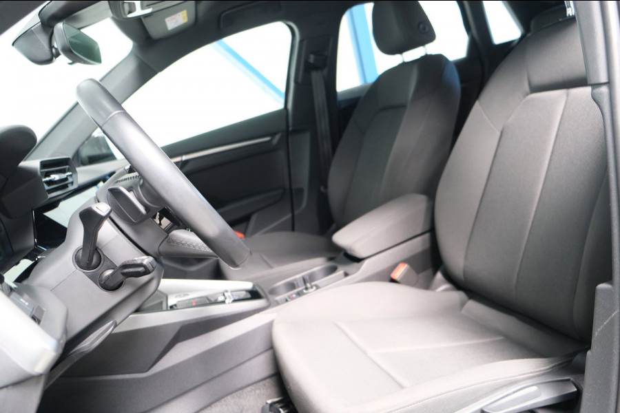 Audi A3 Sportback 35 TFSI Pro Line Automaat - N.A.P. Airco, Cruise, PDC, Carplay.