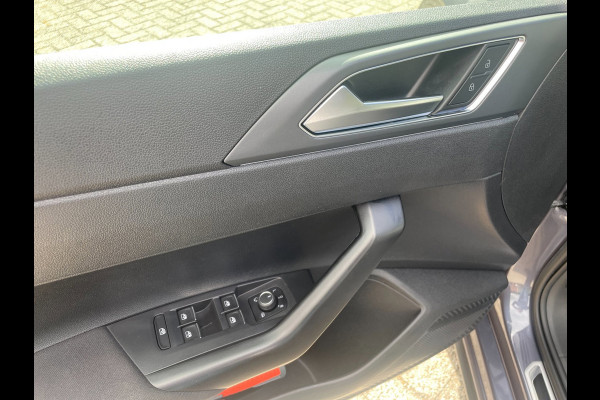 Volkswagen Polo 1.0 TSI R-line 2X | Org. NL-auto | digitaal cockpit | LED pakket