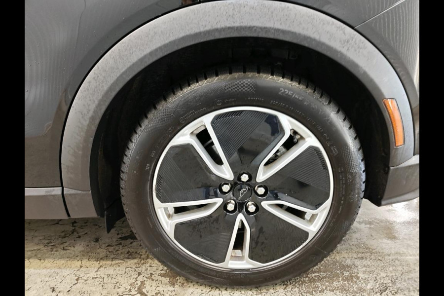 Ford Mustang Mach-E Standard RWD 73 kWh | 55.000 KM | Technology Pack | Bang & Olufsen | Panorama Dak | WORDT VERWACHT!