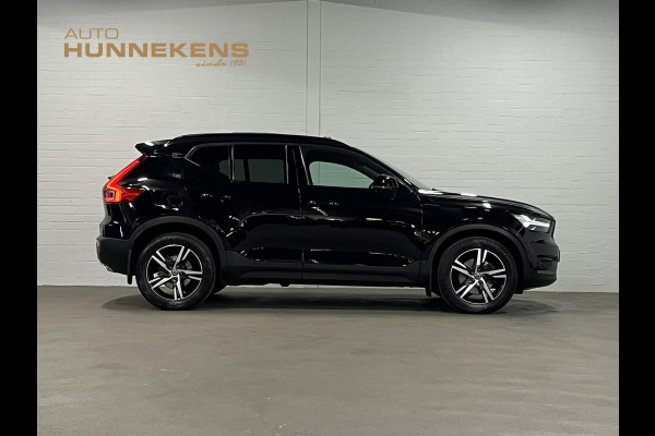 Volvo XC40 2.0 T4 AWD R-Design Trekhaak | Open dak | Stoelverwarming | Achteruitrij camera | Leder | Navigatie