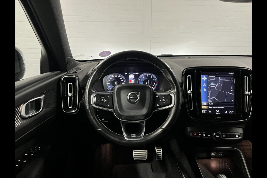 Volvo XC40 2.0 T4 AWD R-Design Trekhaak | Open dak | Stoelverwarming | Achteruitrij camera | Leder | Navigatie