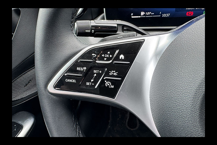 Mercedes-Benz C-Klasse 300e AVANTGARDE ** HIGH LED, NAVI+, MEMORY, CAMERA, WINTER ** 1e EIG - Ex MB-AG - UNFALLFREI ** ** INFORMEER OOK NAAR ONZE AANTREKKELIJKE FINANCIAL-LEASE TARIEVEN **
